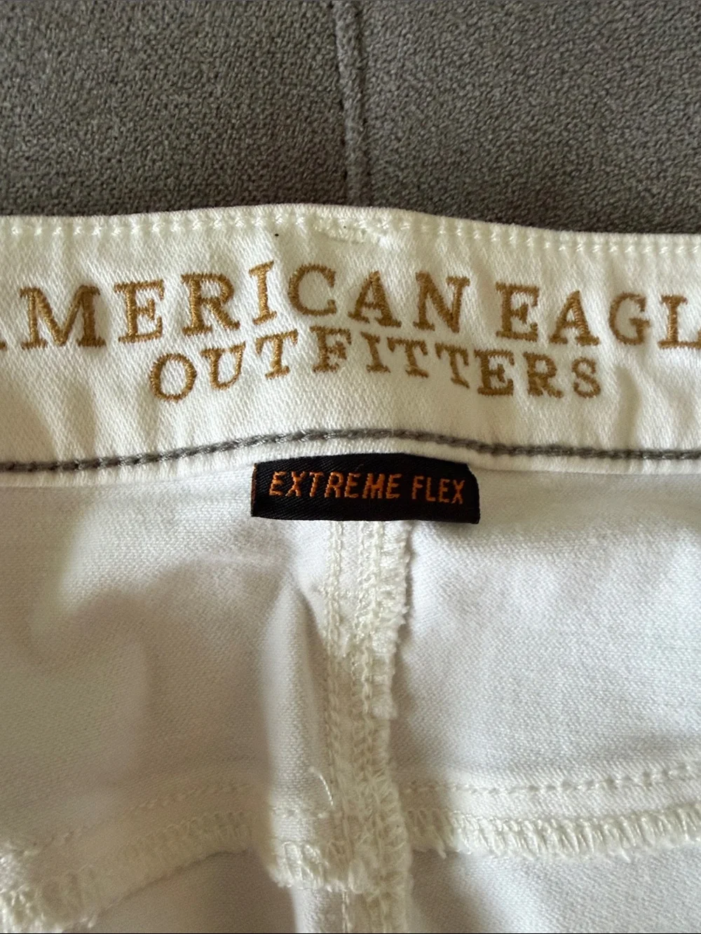 American Eagle Outfitters Extreme Flex Skinny Jeans in Off-White 30/34